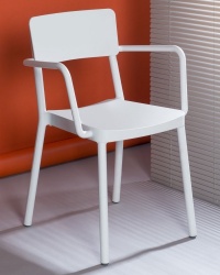 Lisboa Indoor / Outdoor Plastic Stacking Armchair